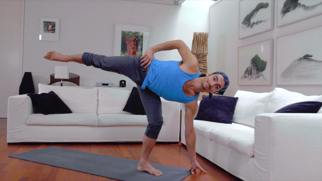 Hot 'n' Healthy: One Leg Balancing Poses - Develops Balance, Strengthens  Hips and Glutes